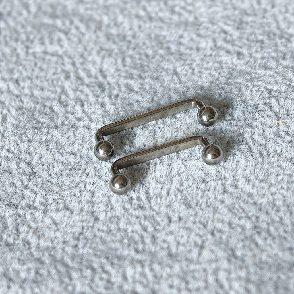 Surface Basic - Titanium G23