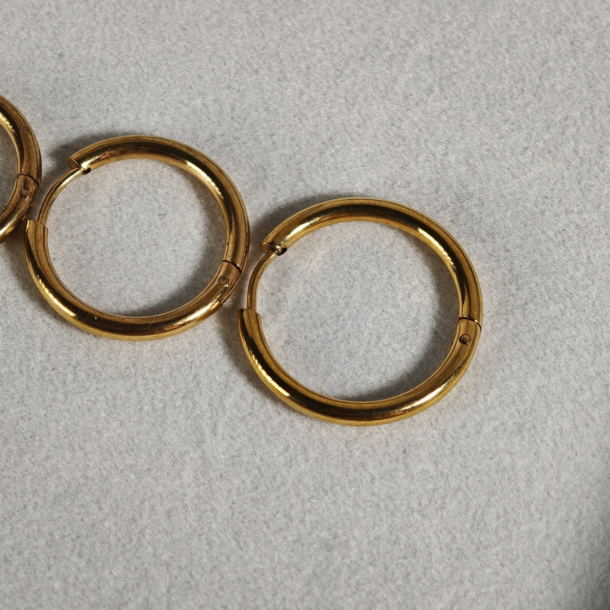 Hoop Clicker - Surgical Stainless Steel 316L