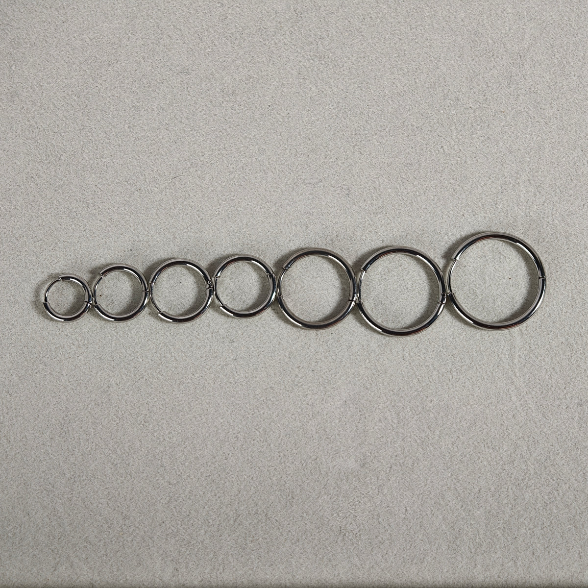Hoop Clicker - Surgical Stainless Steel 316L