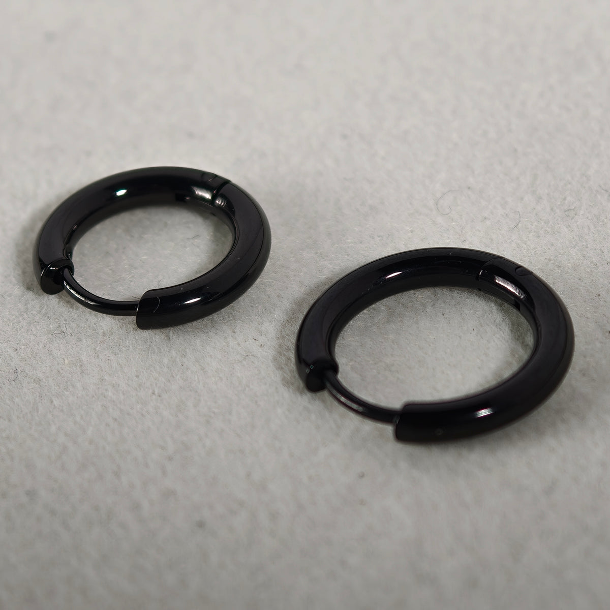 Hoop Clicker - Surgical Stainless Steel 316L