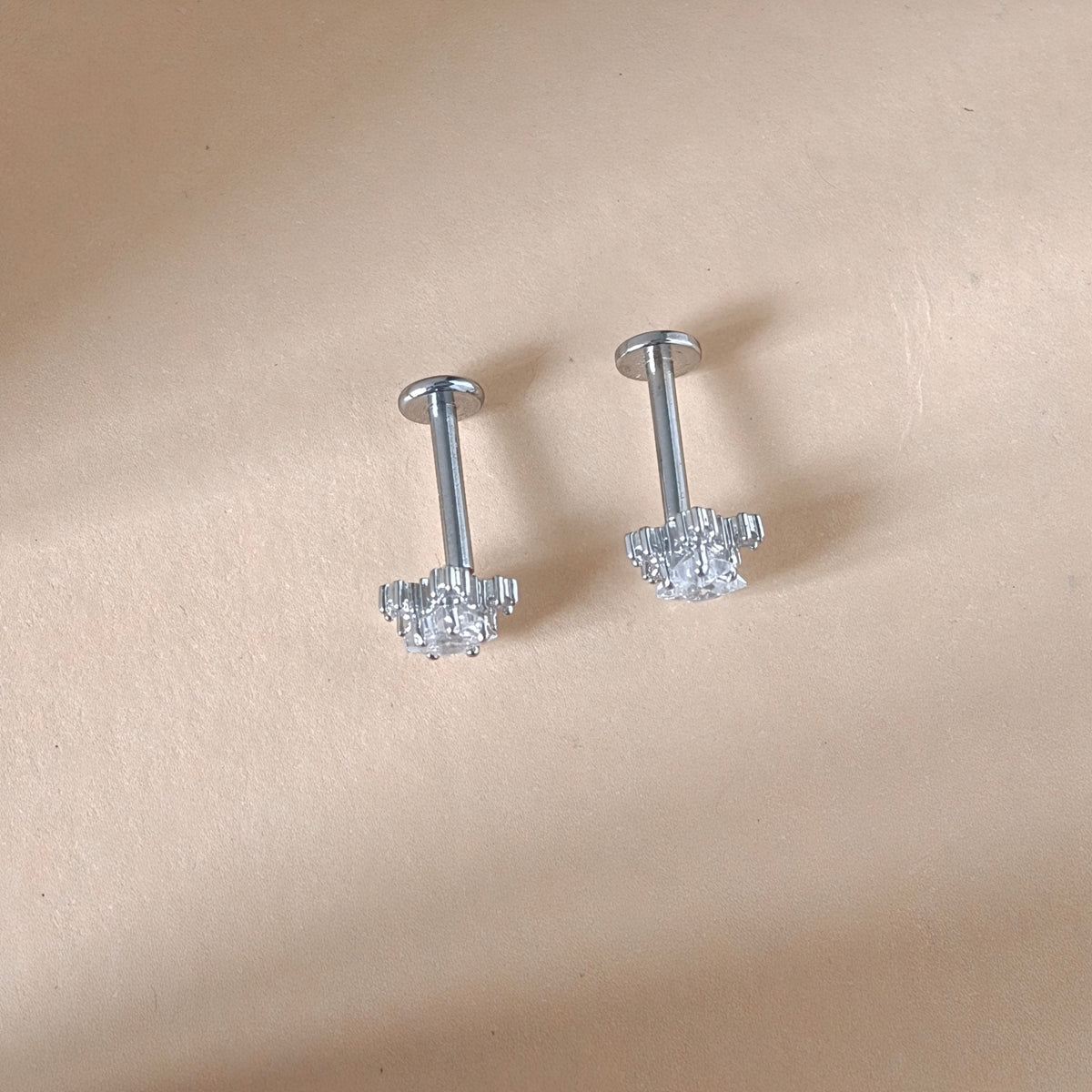 Snowflake Flat Back Labret - Surgical Stainless Steel 316L