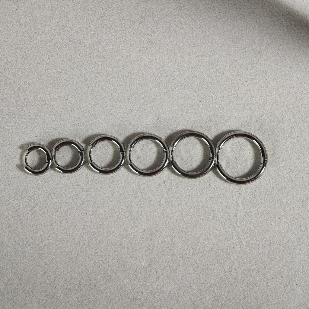 Hoop Clicker - Surgical Stainless Steel 316L