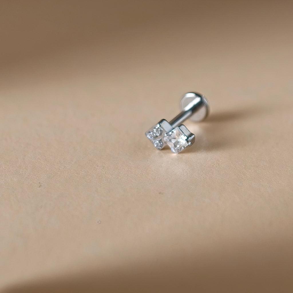 Princess Cluster Flat Back Labret — Implant-Grade Titanium G23