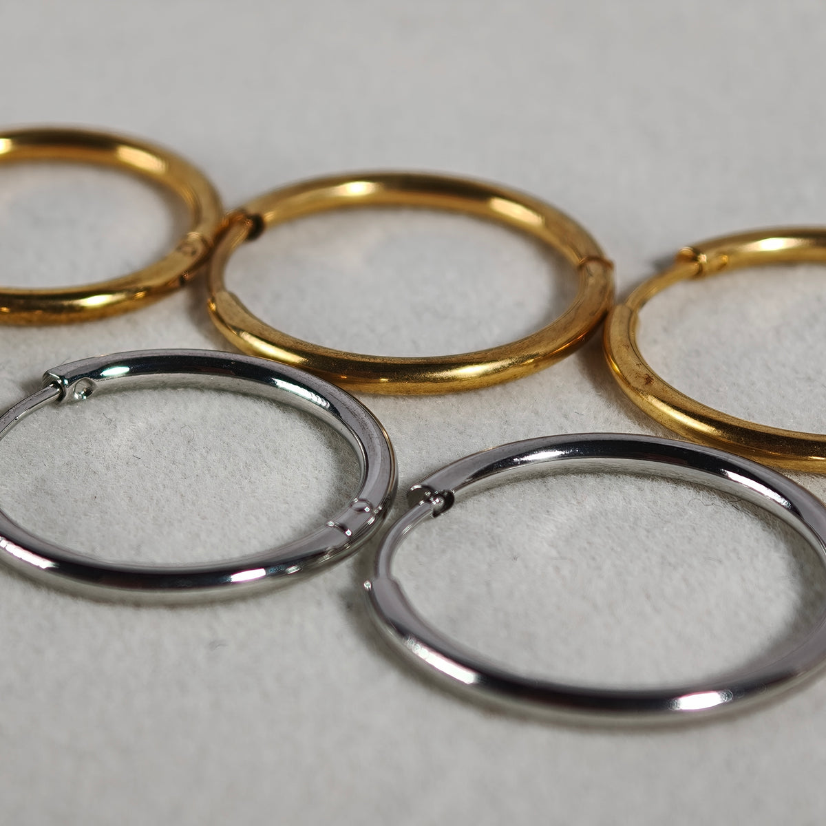 Hoop Clicker - Surgical Stainless Steel 316L