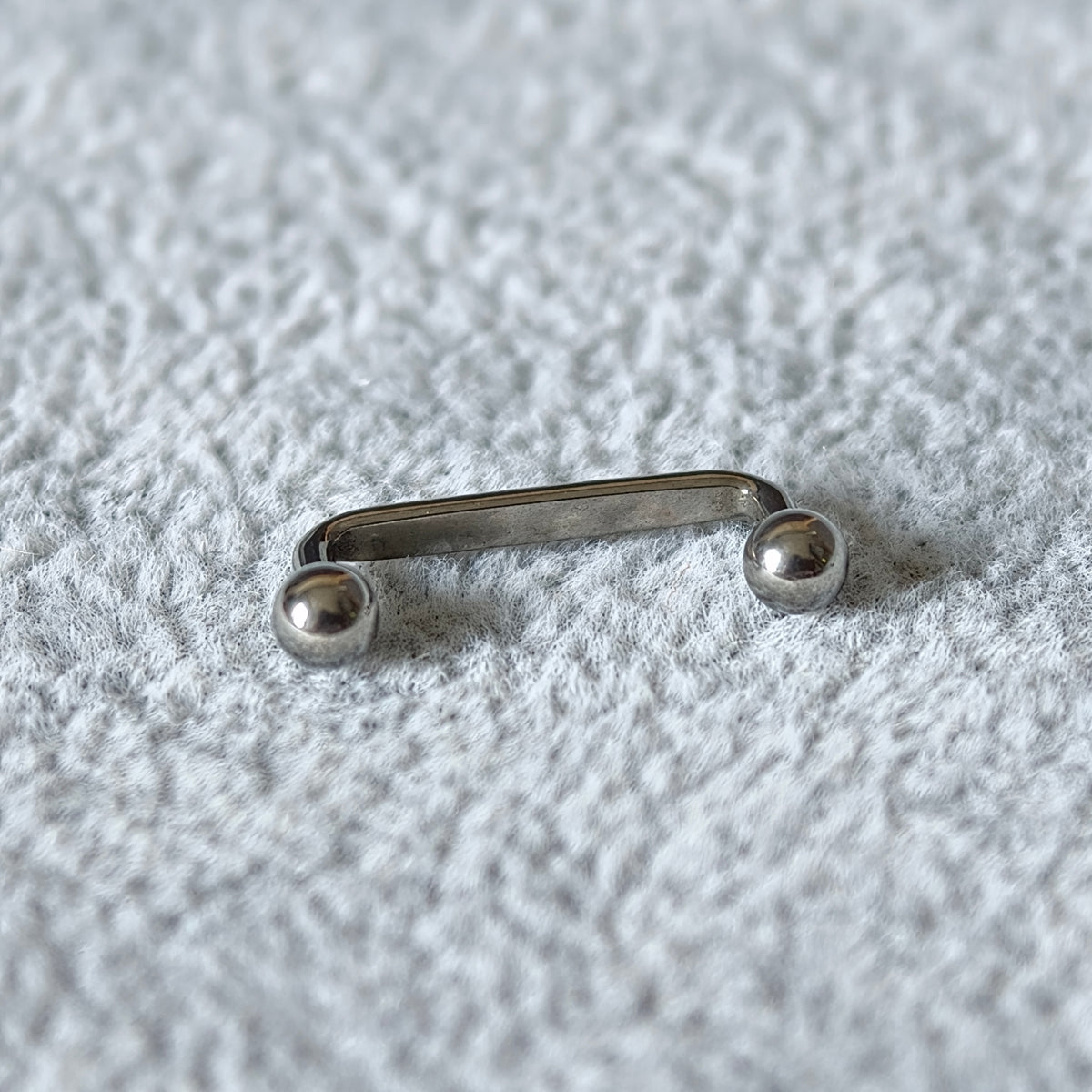Surface Basic - Titanium G23