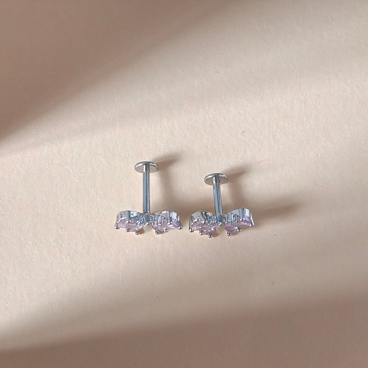 Mariposa pear Flat Back Labret - Surgical Stainless Steel 316L