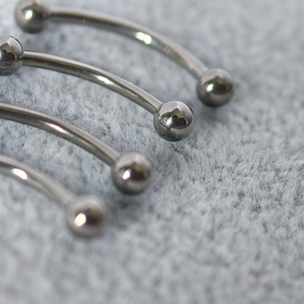 Curved Barbell Titanium G23