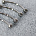 Curved Barbell Titanium G23